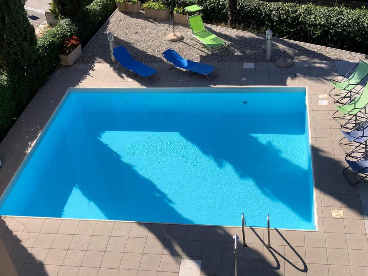 טרמצו Residence Belvedere Apartment Volesio מראה חיצוני תמונה